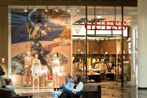 guess store berlin